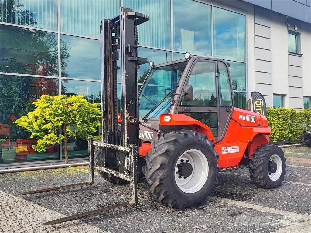 Manitou M26-4 Vorkheftruck voor zwaar terrein