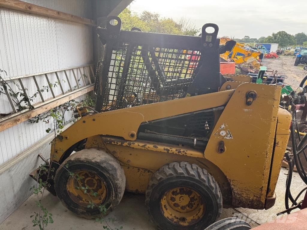 CAT 216 B 3 Schrankladers