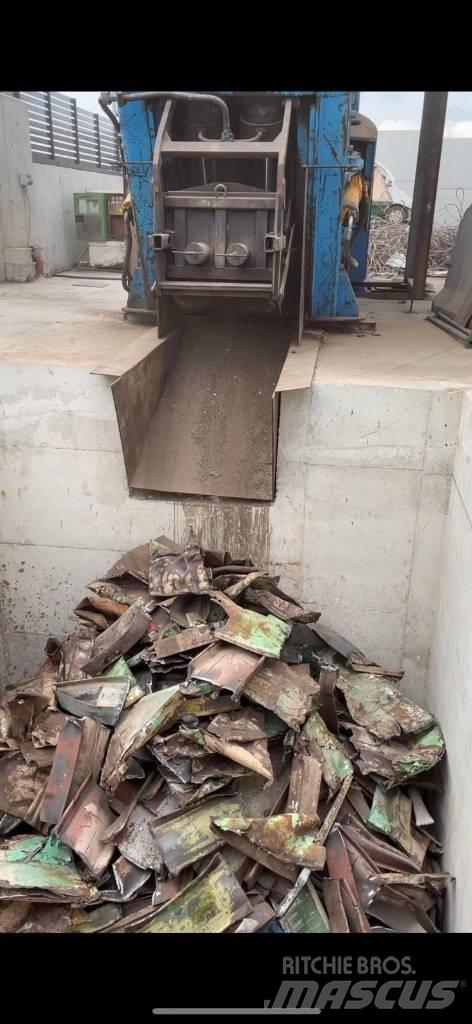Moros HV630 Shredders