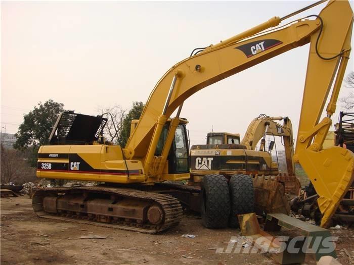 CAT 325 B Rupsgraafmachines