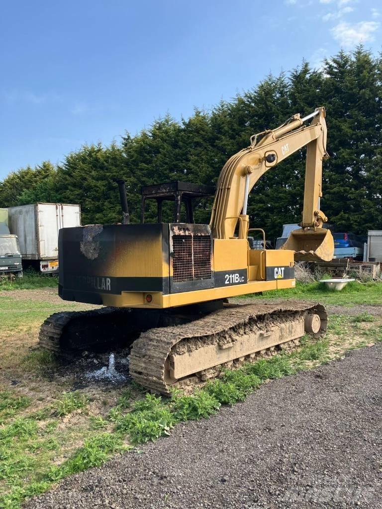CAT 211 B LC Rupsgraafmachines