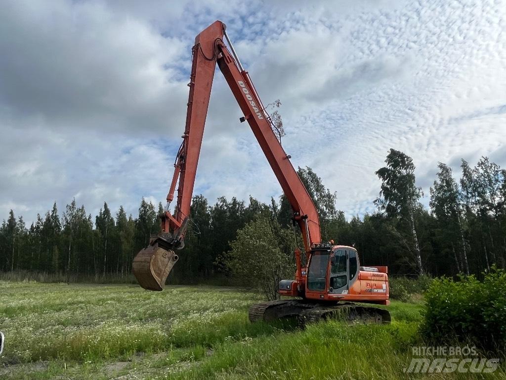 Doosan DX 225 LC Graafmachines Long Reach