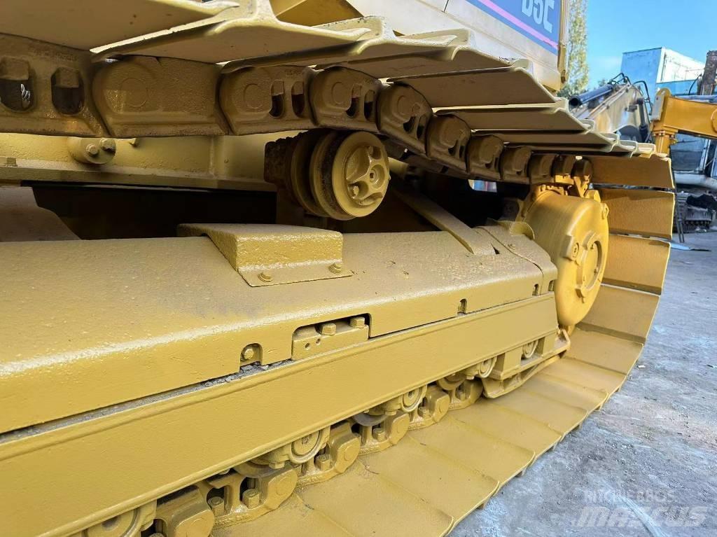 CAT D 5 C Rupsdozers