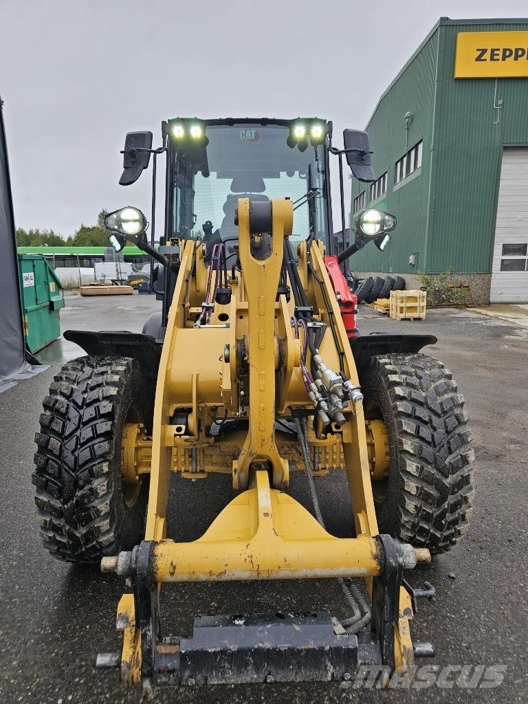 CAT 908 HF Wielladers