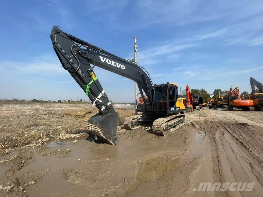 Volvo EC210 Rupsgraafmachines