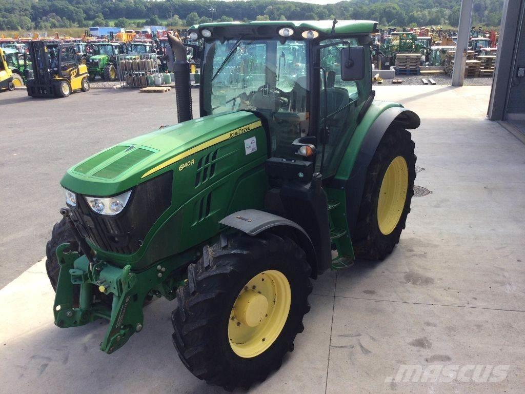 John Deere 6140R Tractoren
