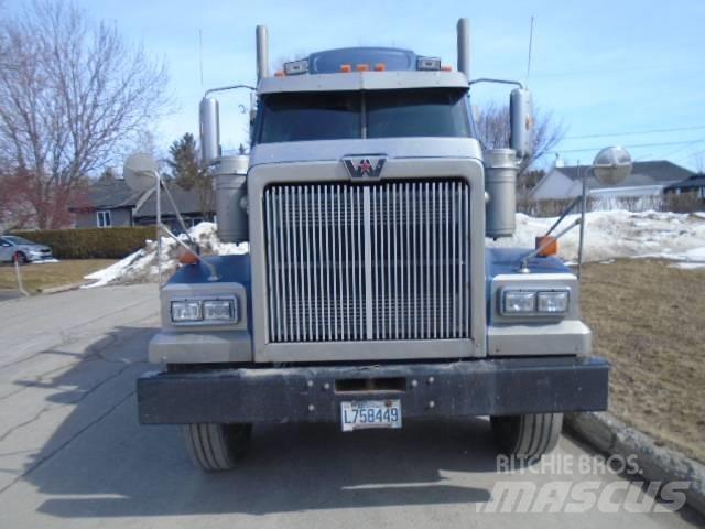 Western Star 4900 Trekkers
