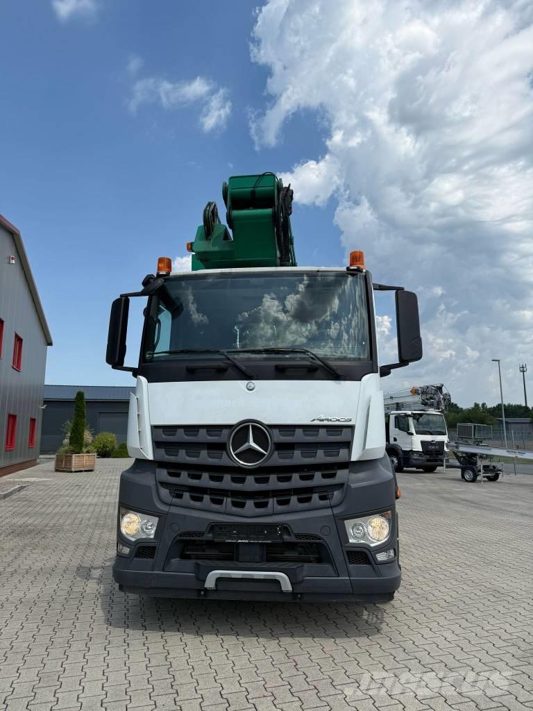 Mercedes-Benz 2643 Ruwterrein kranen