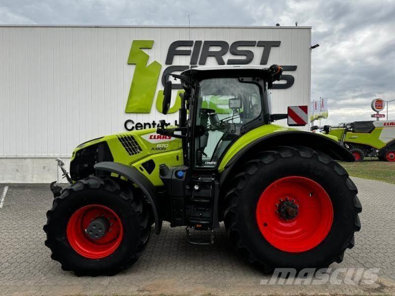 CLAAS AXION 870 Tractoren