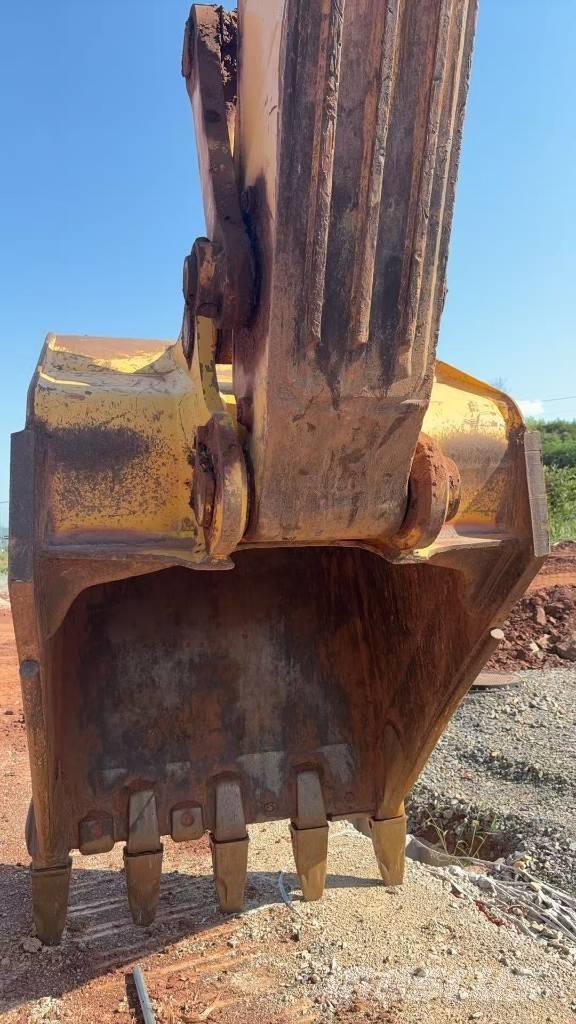 Komatsu PC500LC-10MO Rupsgraafmachines