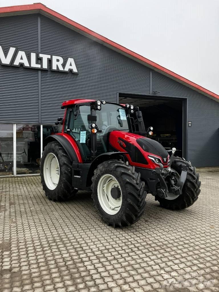 Valtra G135 Active Tractoren