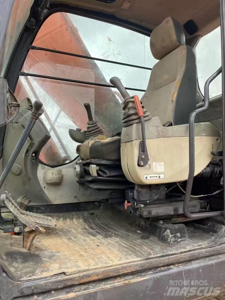 Hitachi ZX 200 Amfibische graafmachines