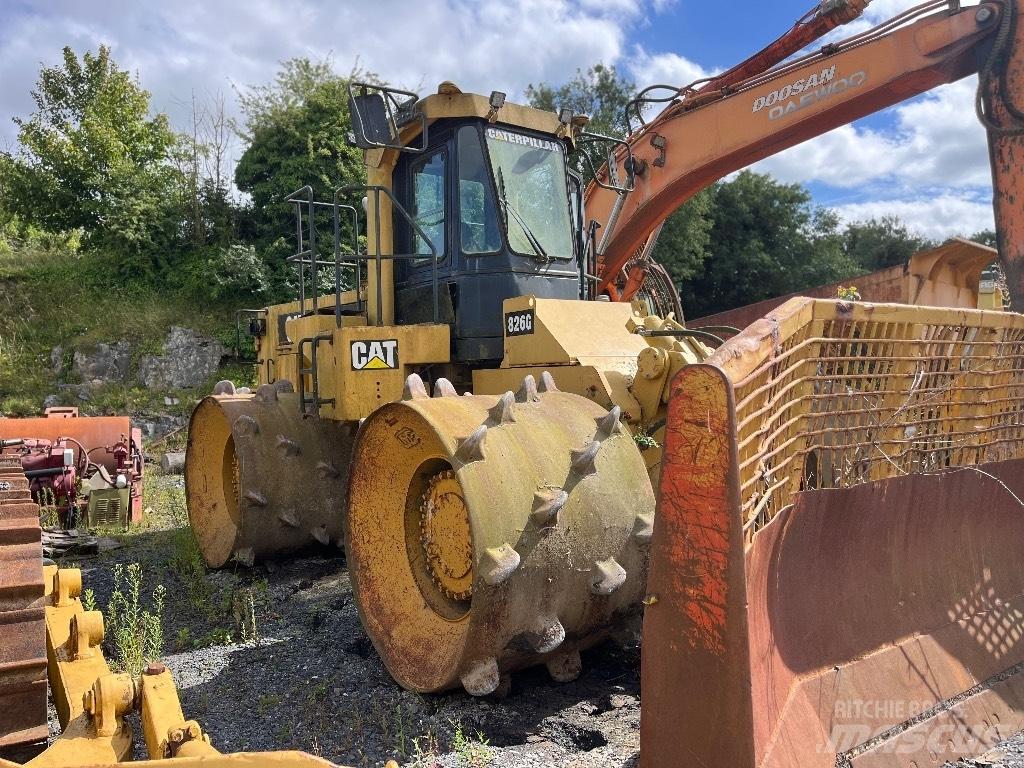 CAT 826 G Afvalpersen