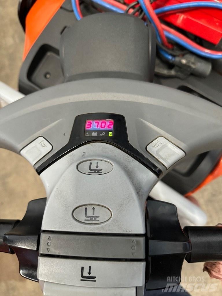 Toyota SPE120L Stapelaar meeloop