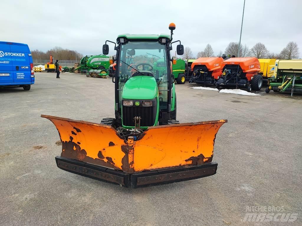 John Deere 3720 Compacttrekkers