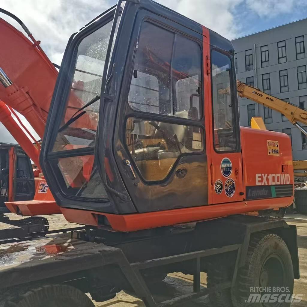 Hitachi EX 100 W D Wielgraafmachines