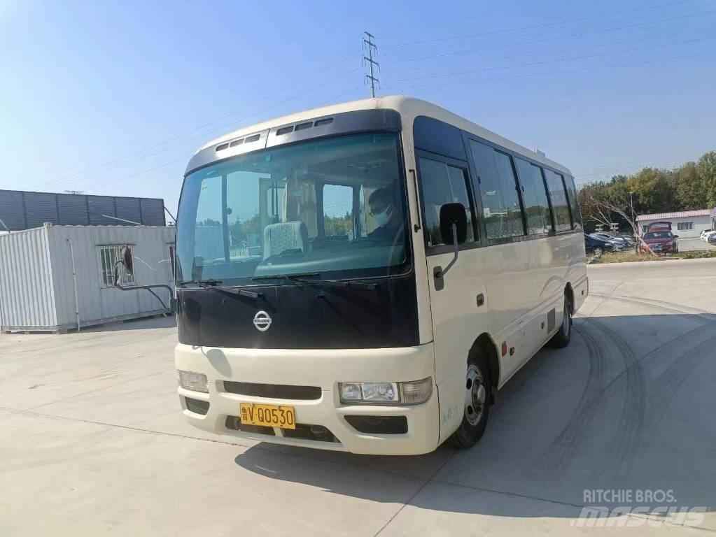 Nissan Civilian Intercitybussen