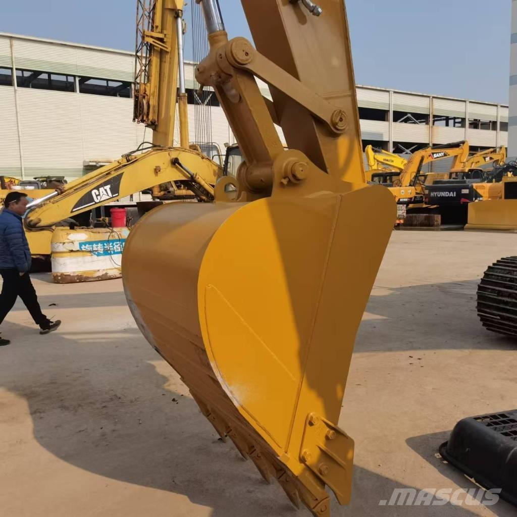 CAT 320 B L Rupsgraafmachines