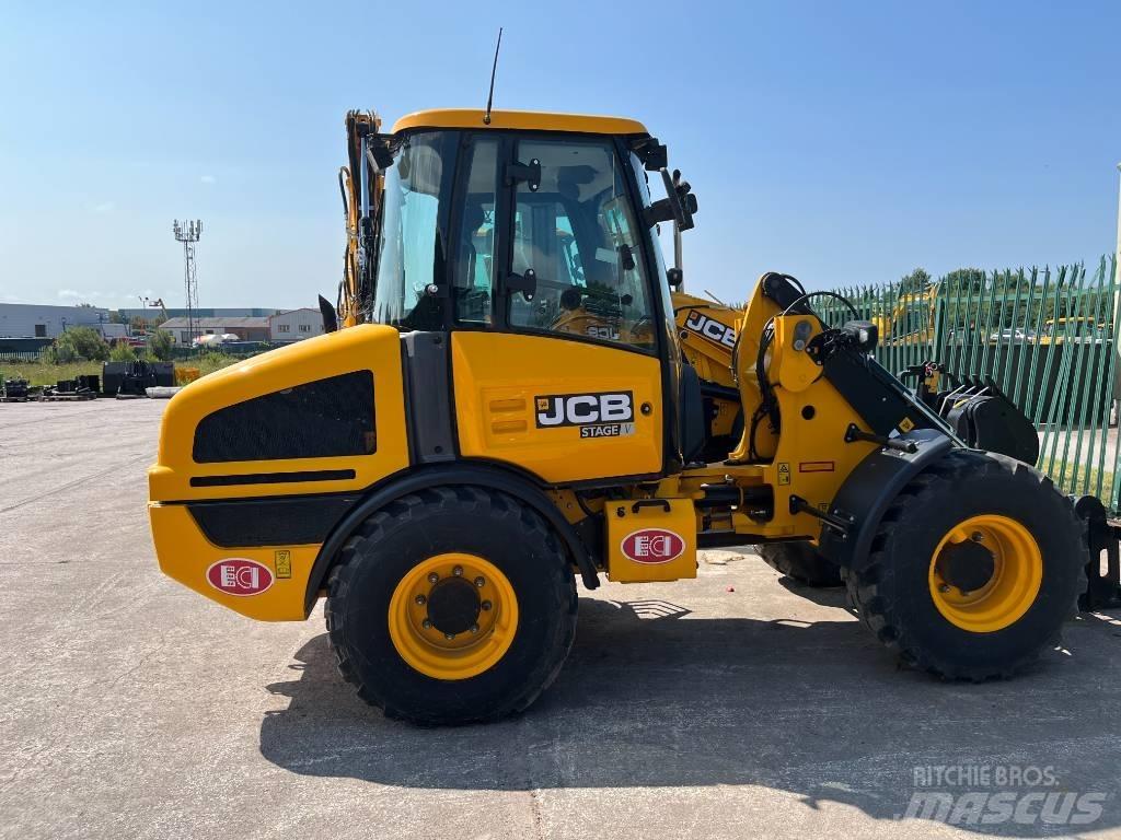 JCB 407 agri demo Tractoren