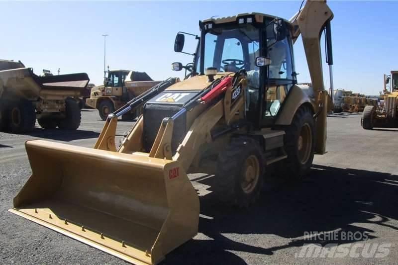 CAT 428F Graaf-laadcombinaties