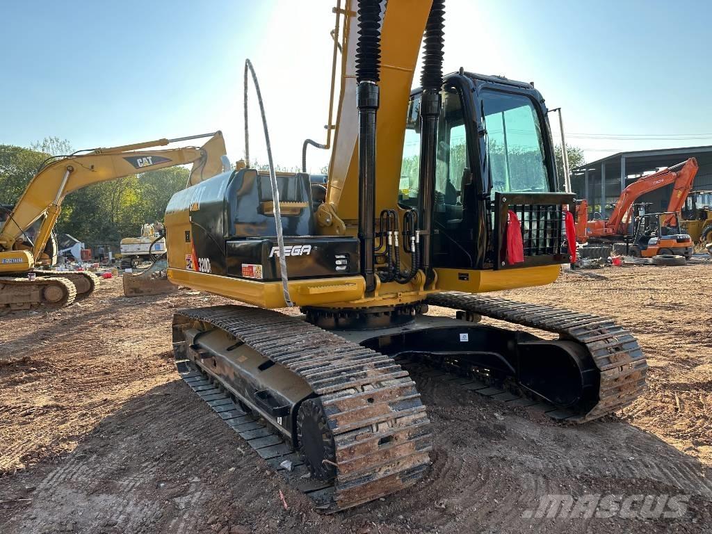 CAT 320 D L Rupsgraafmachines