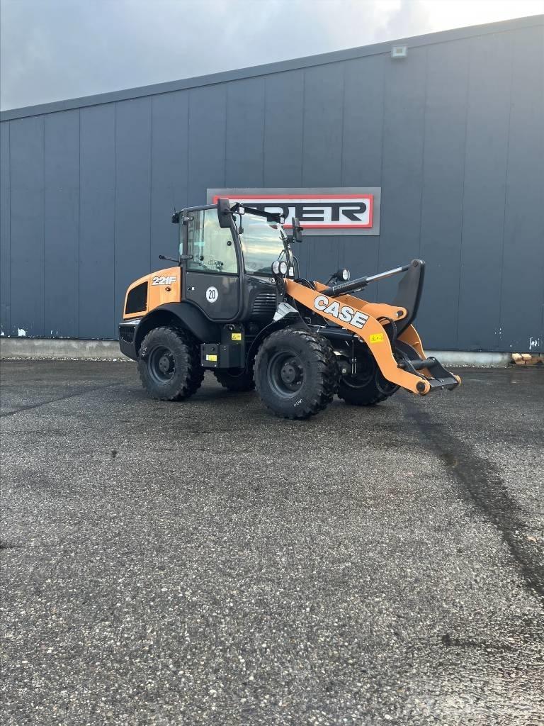 CASE 221F Evo Wielladers