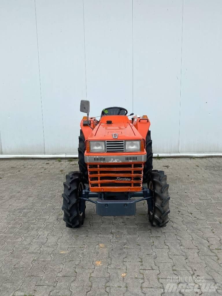 Kubota L1-225 Compacttrekkers