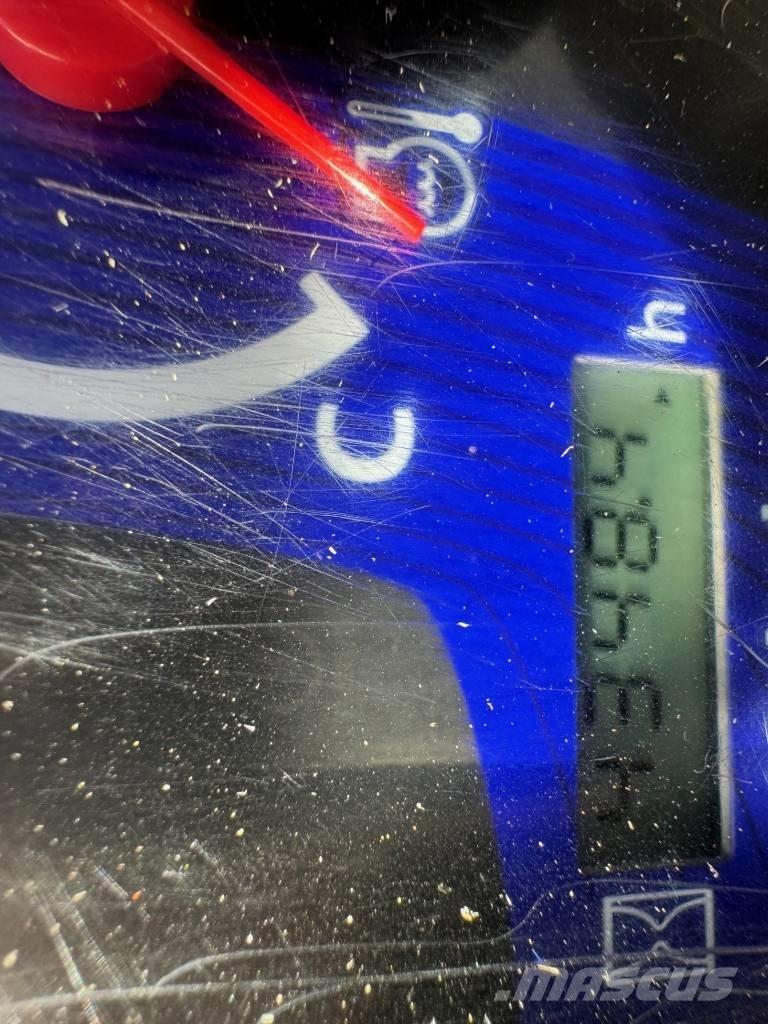 Kubota SSV 65 Schrankladers