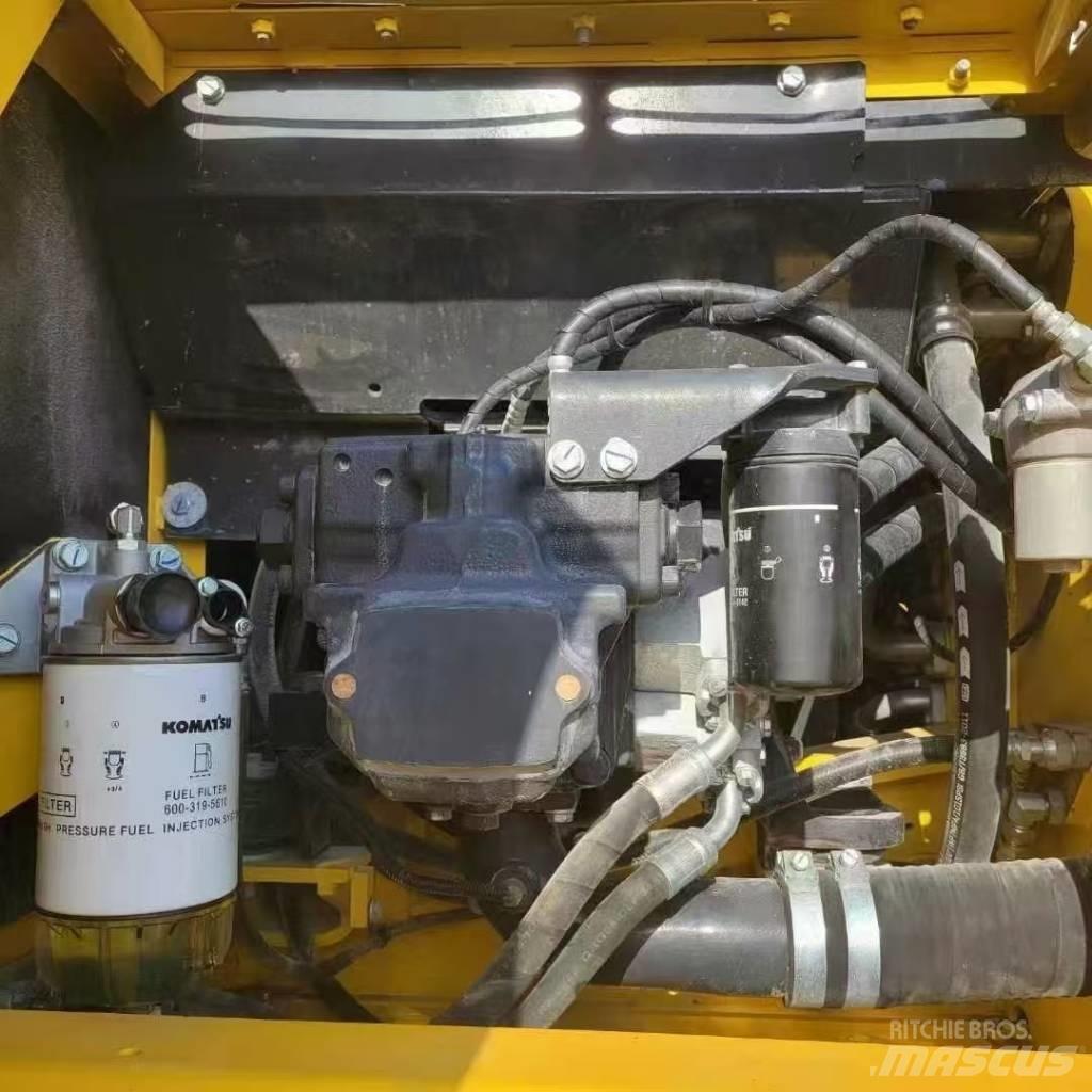 Komatsu 240LC-8 Rupsgraafmachines