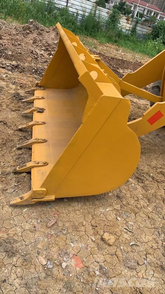 SDLG L 933 Wielladers