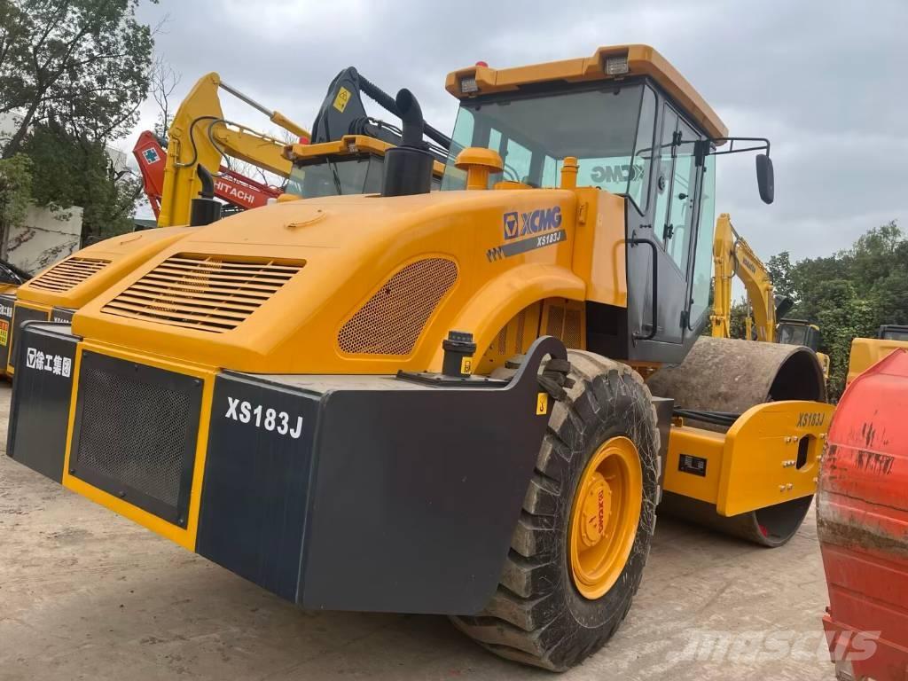 XCMG XS 183J Trilrolwalsen