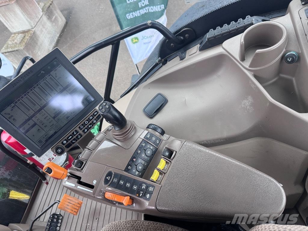 John Deere 6215 R Tractoren