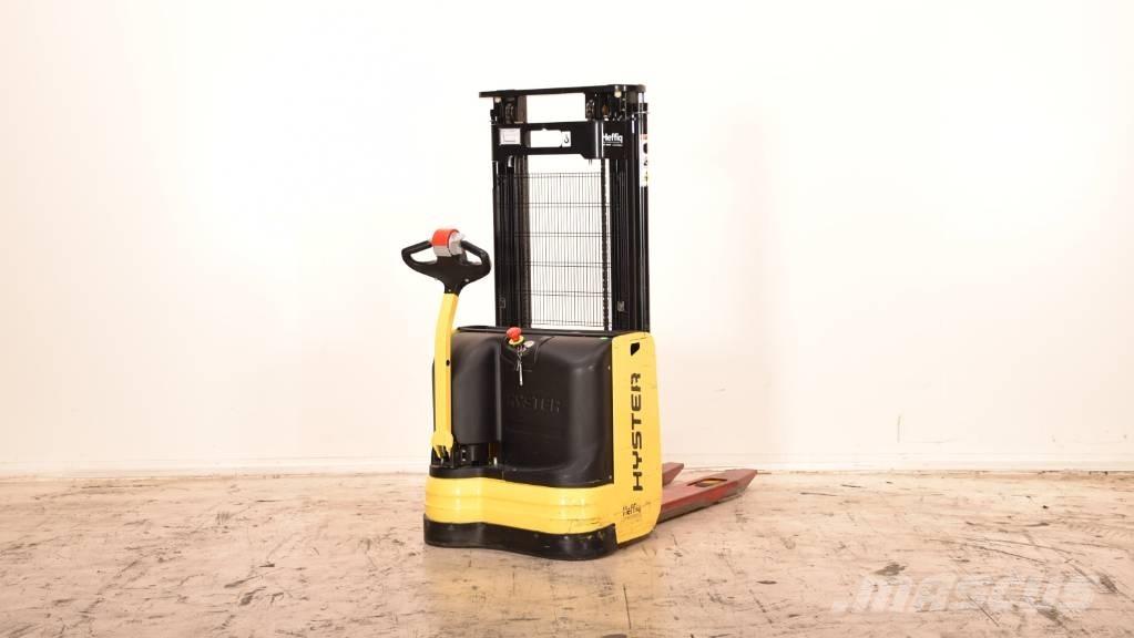 Hyster S 1.0-24 Stapelaar meeloop