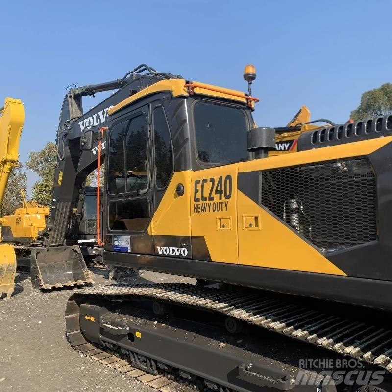 Volvo EC 240 Rupsgraafmachines