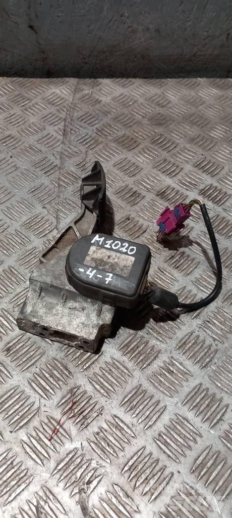 MAN TGA  812559706084 Cabine en interieur