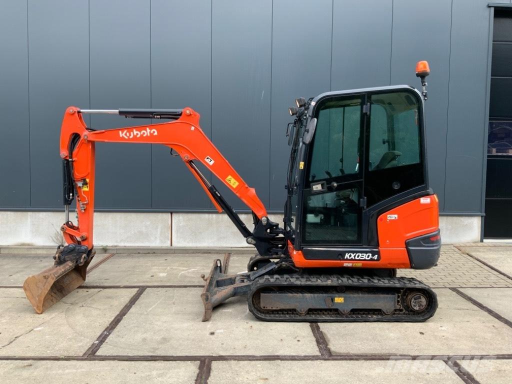 Kubota KX 030-4 Minigraafmachines < 7t