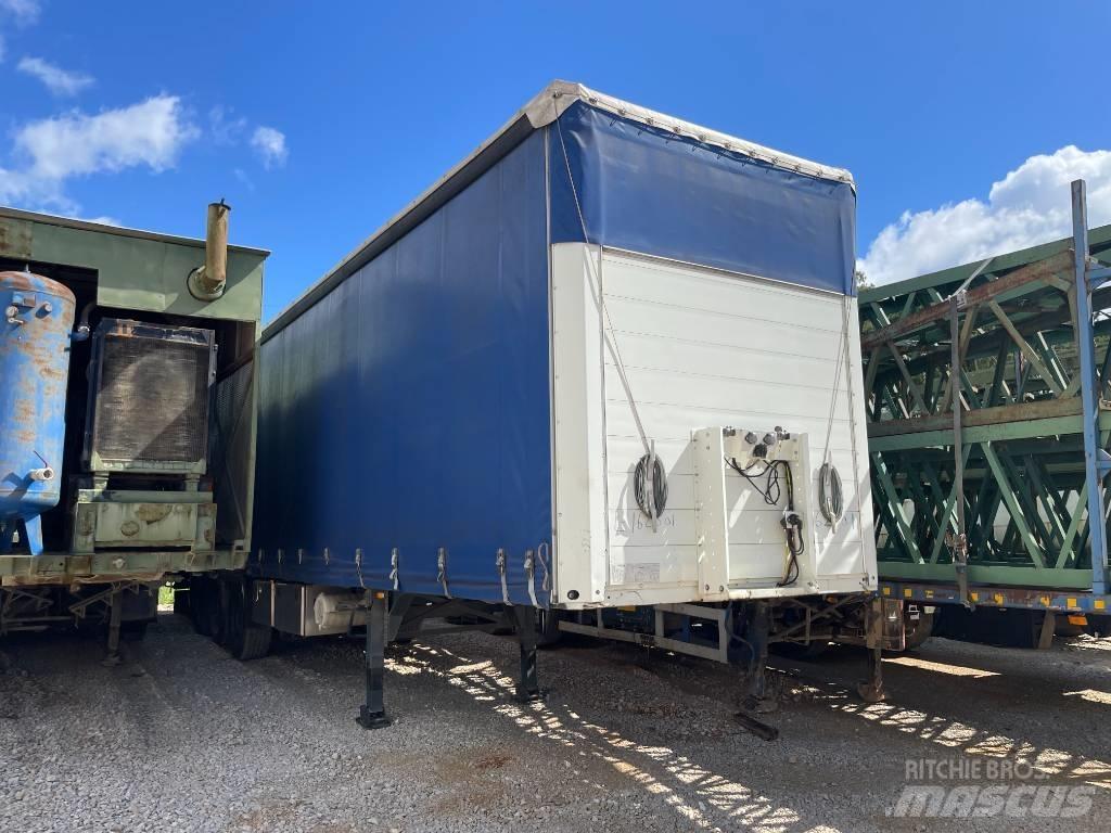 Schmitz SFG 24 Gesloten opleggers