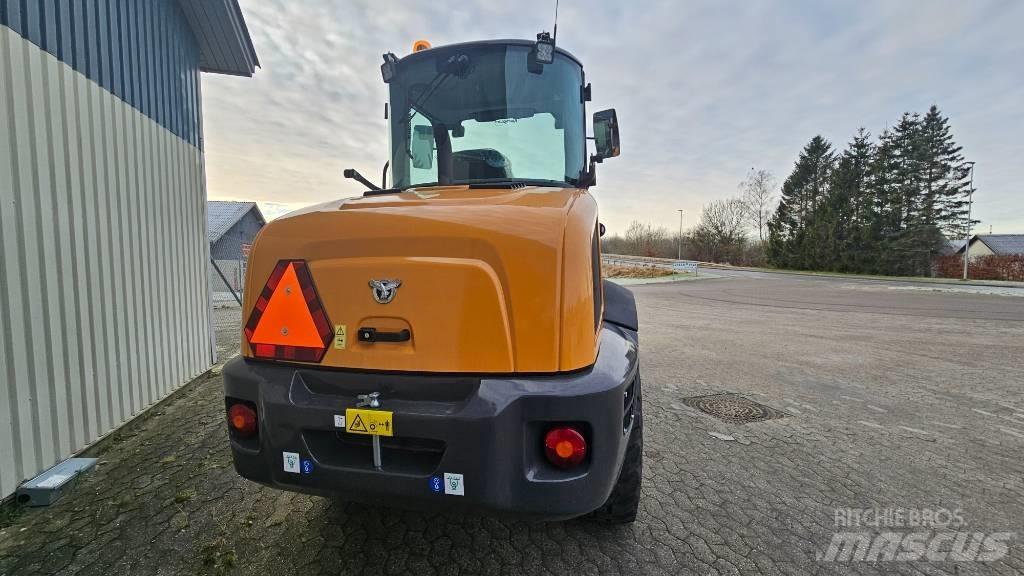 CASE 321 F Wielladers