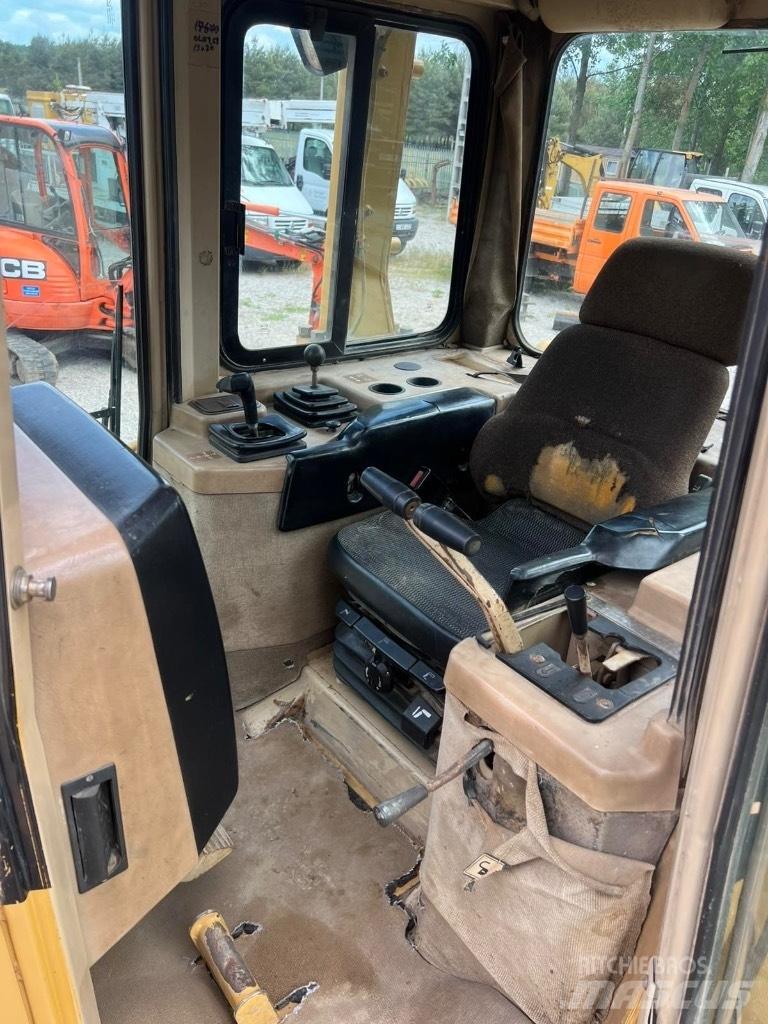 CAT D 6 M Rupsdozers