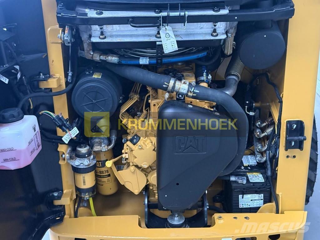 CAT 216 B3 Schrankladers