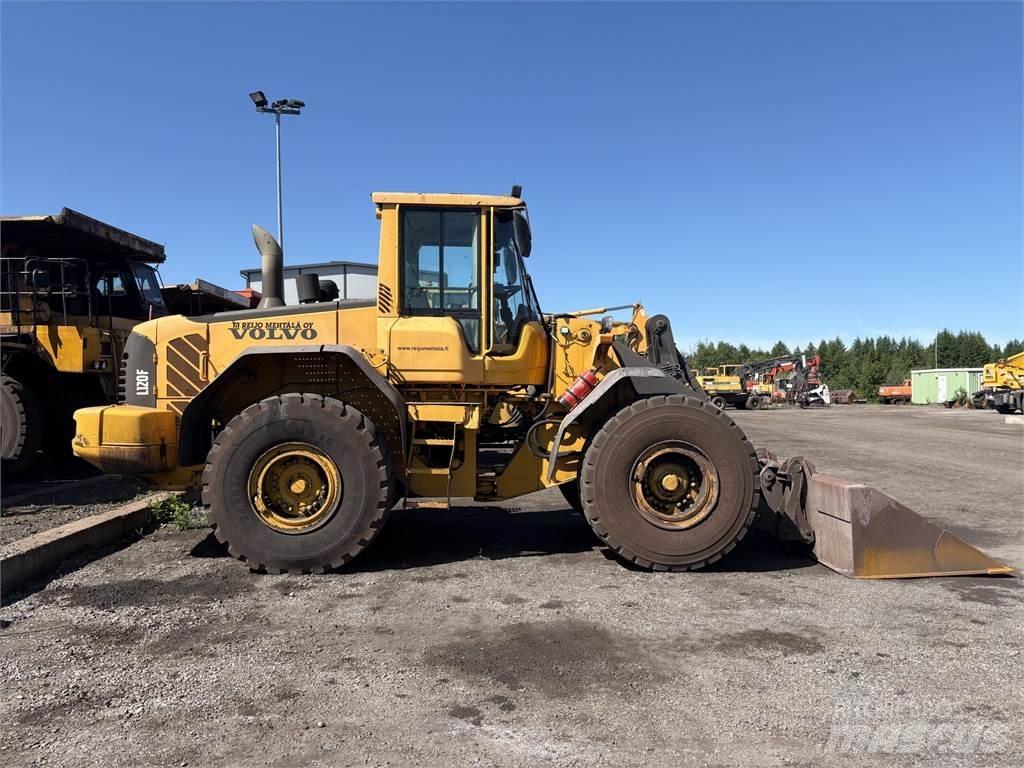 Volvo L120F Wielladers