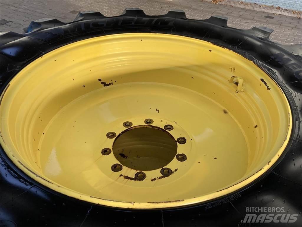 Michelin 620/70R38 Banden, wielen en velgen