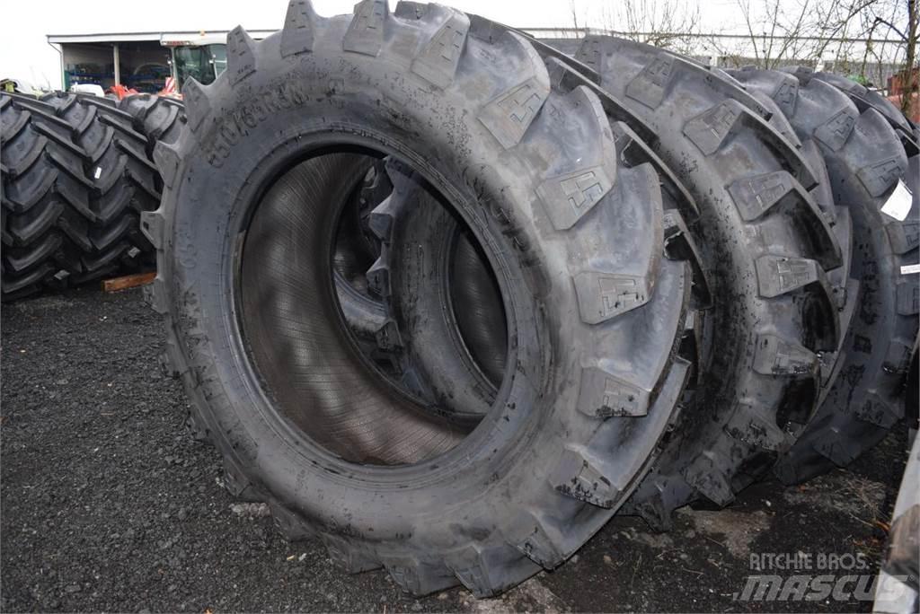  650/65R38 *GRI* Banden, wielen en velgen