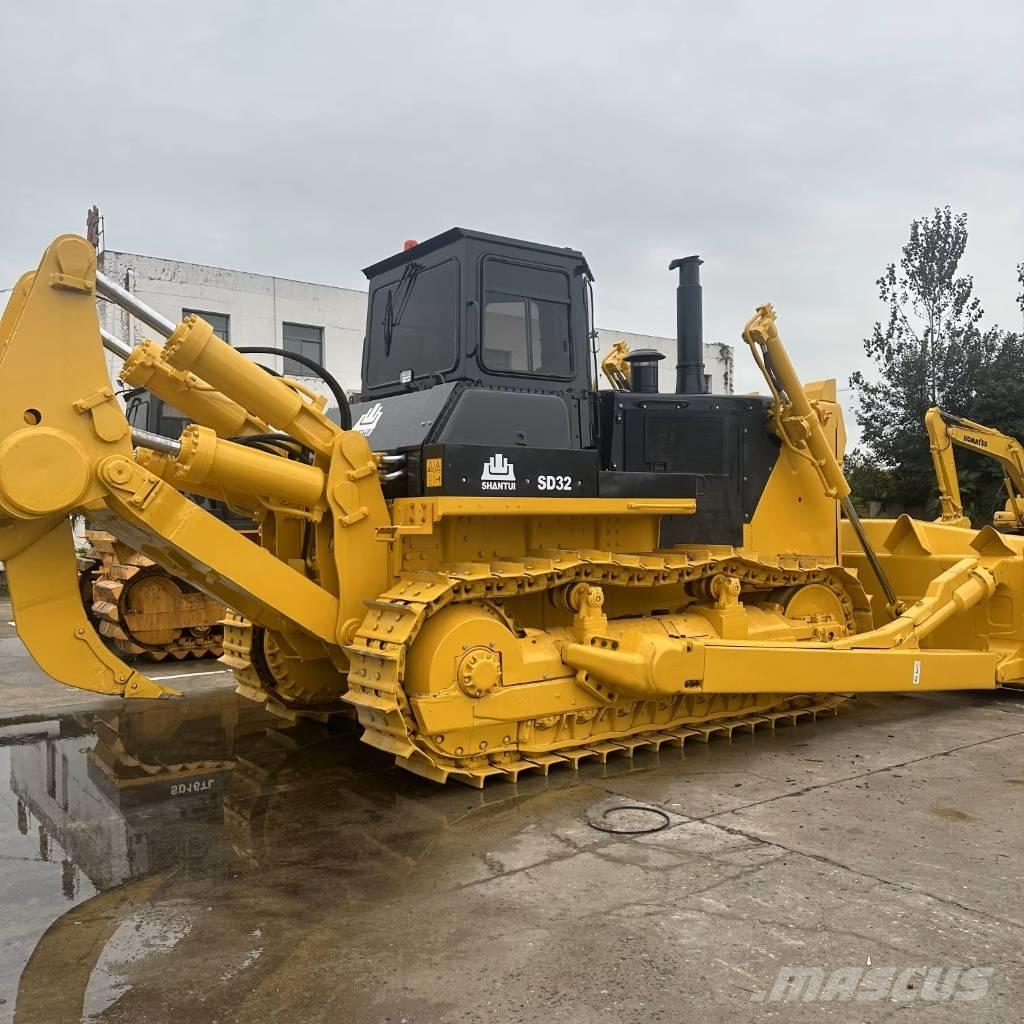 Shantui SD32 Rupsdozers