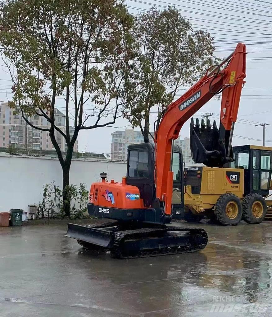 Doosan DH 55 Minigraafmachines < 7t