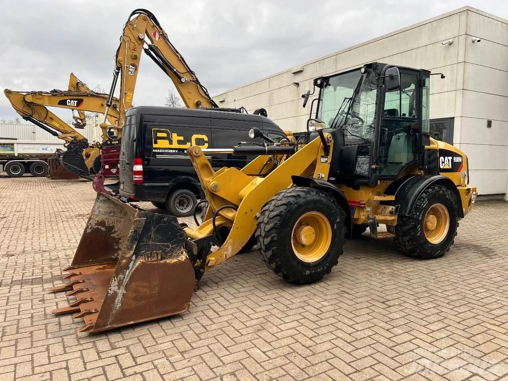 CAT 908M Wielladers