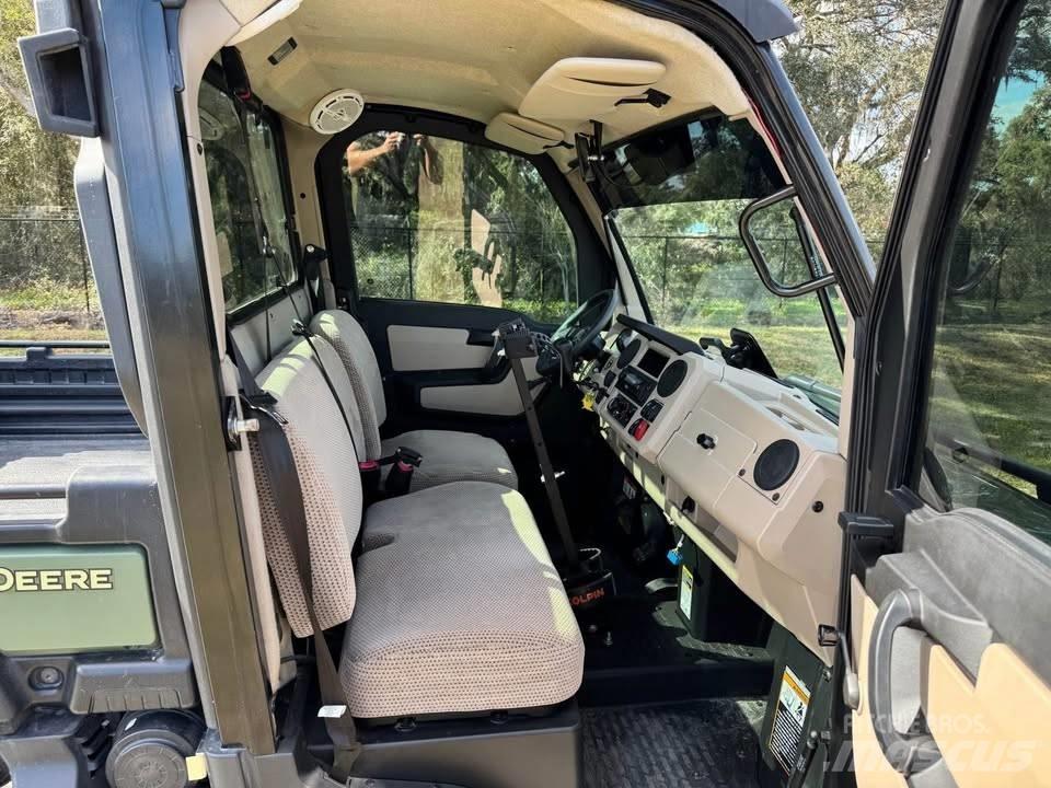 John Deere XUV835R Utiliteitsmachines