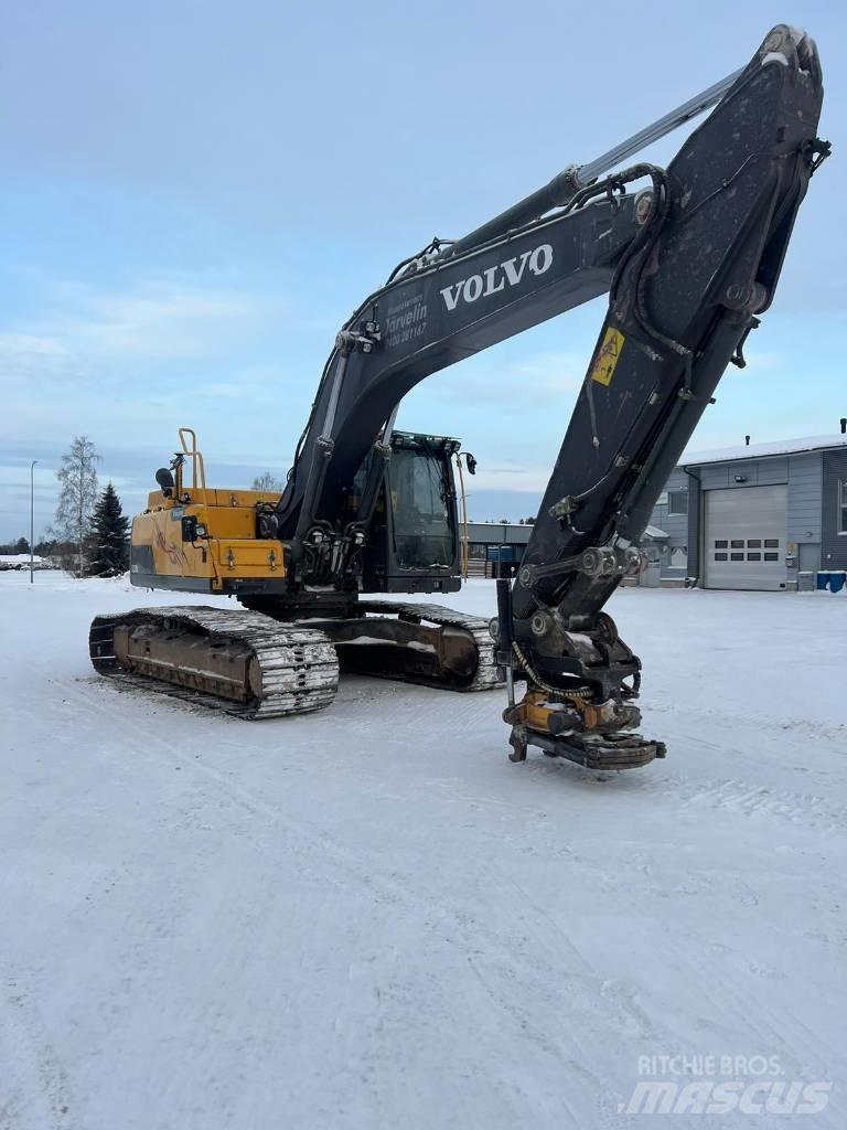 Volvo EC 250 D L Rupsgraafmachines