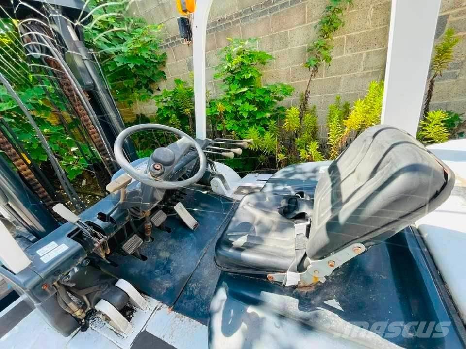 TCM FD100Z8 Diesel heftrucks