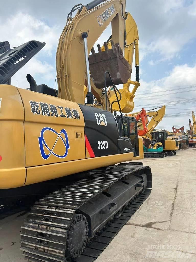 CAT CAT323D Rupsgraafmachines